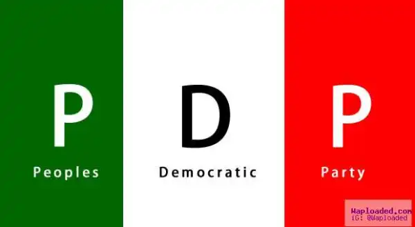 Ondo PDP council chairmen storm out of Secretariat as Jegede picks form